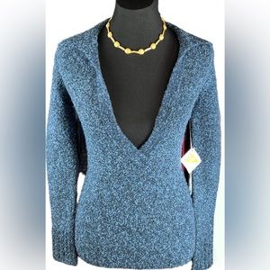 Moda International Woman’s Sweater VNeck Blue Size Small